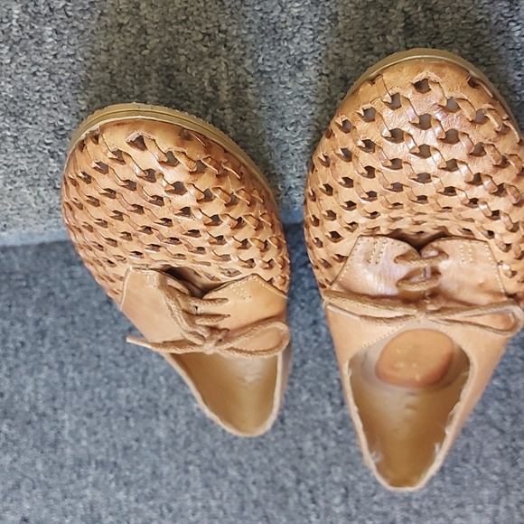 Hirachi's leather sandals - Picture 8 of 8